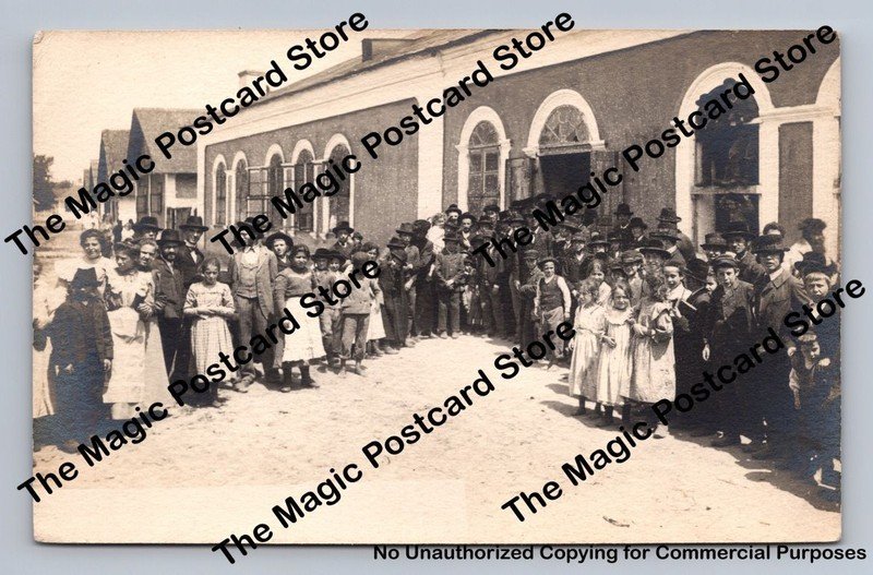 Rawa-Ruska Ukraine Synagogue Congregants RPPC Jewish Photo Galicia Judaica 1900s