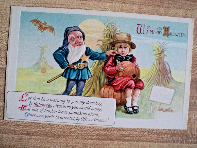 Rare HALLOWEEN Gnome Police arrests Pumpkin Carver vtg. unknown maker Postcard