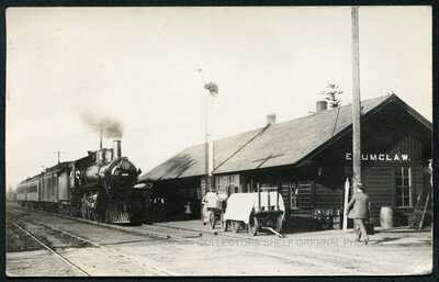 ENUMCLAW WASHINGTON DEPOT w TRAIN at STATION - 1913 RPPC RP Photo Postcard
