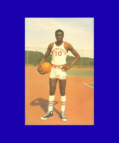 Earl Monroe SUPER RARE 1968 Artvue Winston-Salem University Postcard - RC - Mint