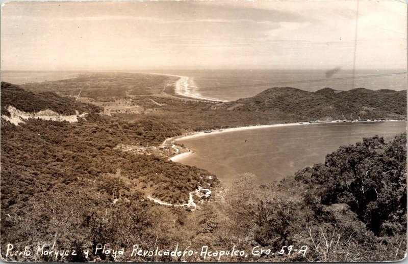 Vintage Postcard RPPC Puerto Marquez y Plaza Revolcadero Acapulco Mexico F11